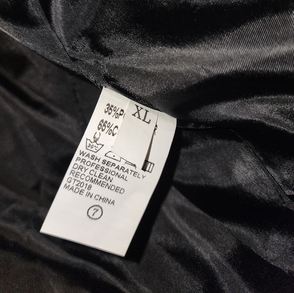 Leather jacket - Picture 2 of 2